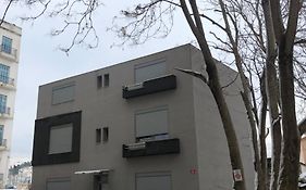 Roomotel